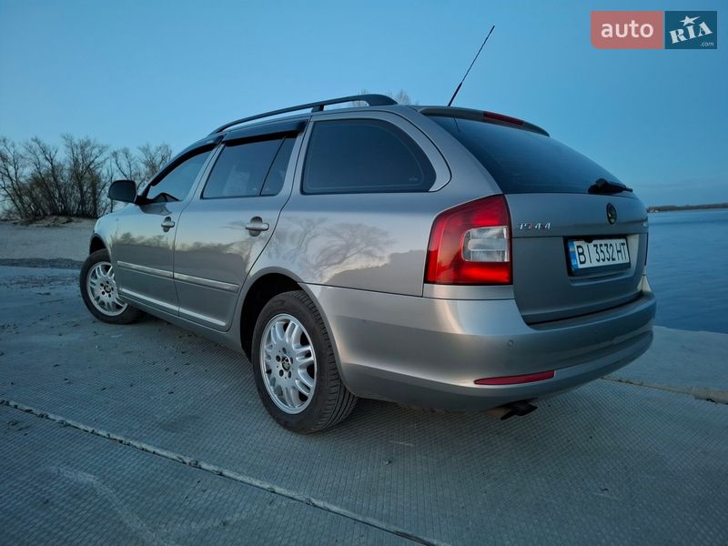 Універсал Skoda Octavia 2010 в Кременчуці