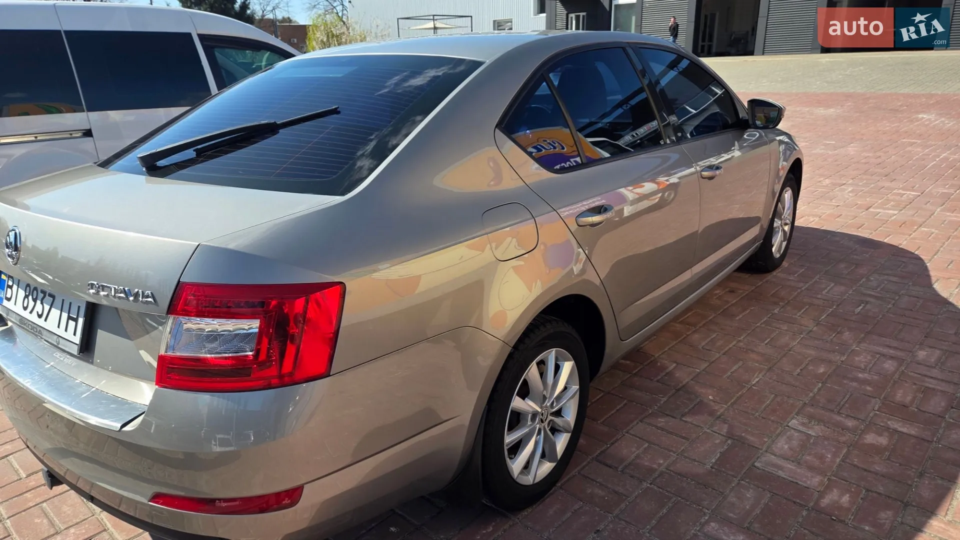 2016 Skoda Octavia - мініатюра 2