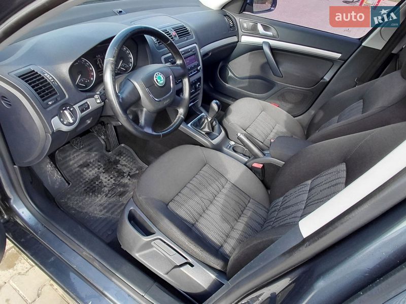Універсал Skoda Octavia 2010 в Луцьку