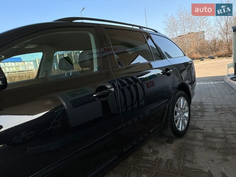 Универсал Skoda Octavia 2011 в Дрогобыче