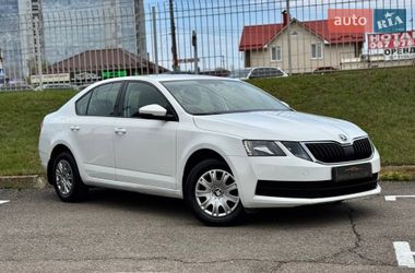 Лифтбек Skoda Octavia 2019 в Киеве