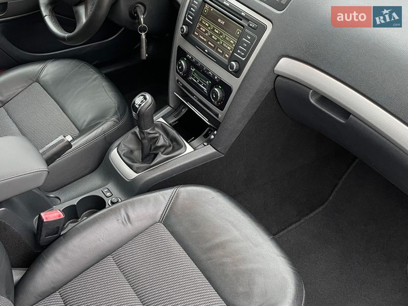 Универсал Skoda Octavia 2012 в Ровно