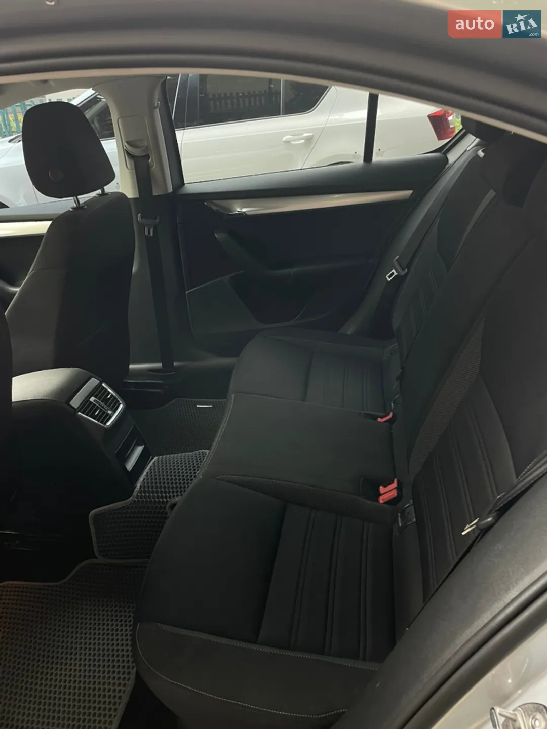 2017 Skoda Octavia - мініатюра 5