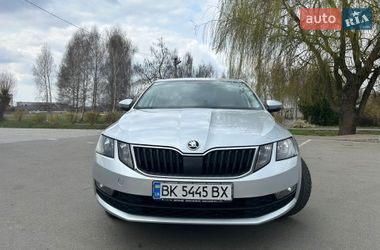 Лифтбек Skoda Octavia 2017 в Ровно