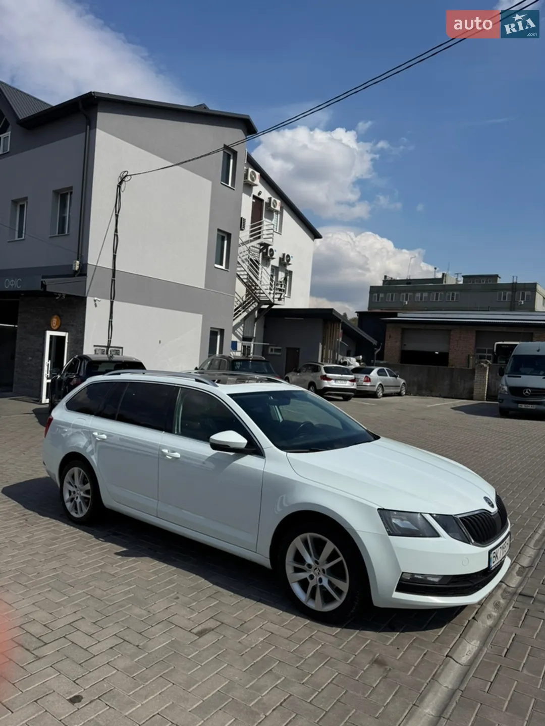 2017 Skoda Octavia - мініатюра 3