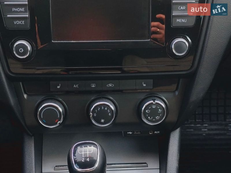 Універсал Skoda Octavia 2014 в Ромнах