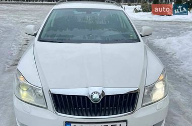 Универсал Skoda Octavia 2012 в Маневичах