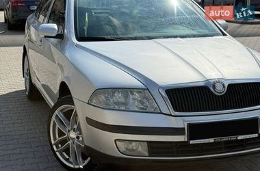 Ліфтбек Skoda Octavia 2008 в Рівному