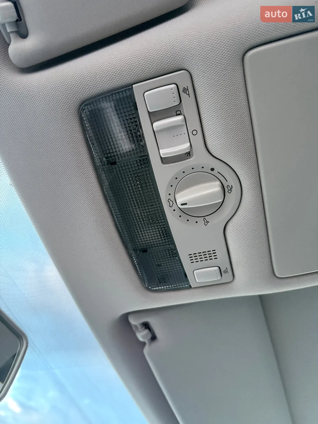 2011 Skoda Octavia - мініатюра 31