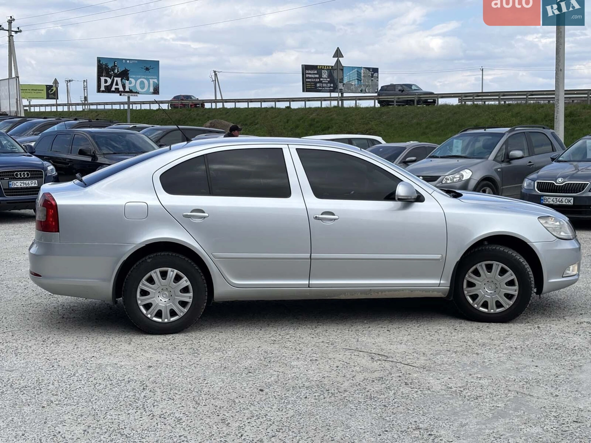 2010 Skoda Octavia - мініатюра 12