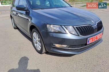Универсал Skoda Octavia 2017 в Нововолынске
