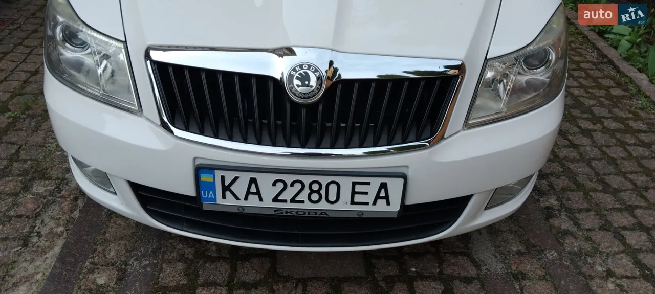 2010 Skoda Octavia - мініатюра 10