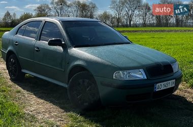 Лифтбек Skoda Octavia 2002 в Иршаве