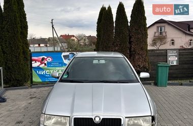 Лифтбек Skoda Octavia 2003 в Ивано-Франковске