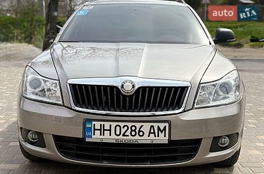 Універсал Skoda Octavia 2009 в Одесі