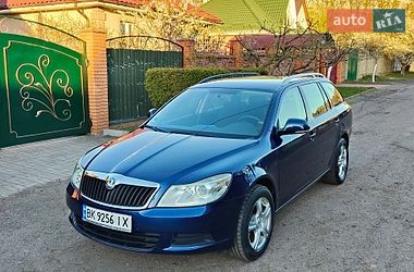 Универсал Skoda Octavia 2009 в Чернигове