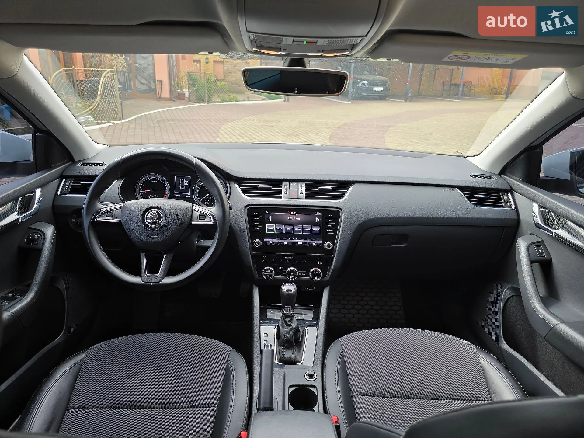 2019 Skoda Octavia - мініатюра 37