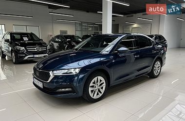 Лифтбек Skoda Octavia 2021 в Хмельницком