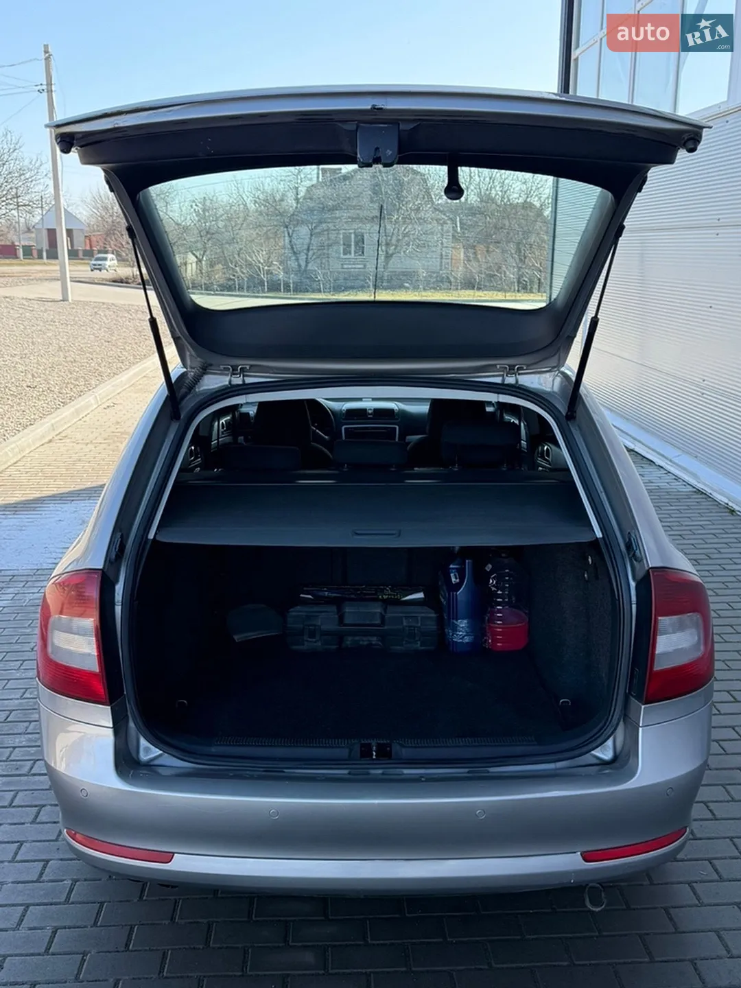 2010 Skoda Octavia - мініатюра 10
