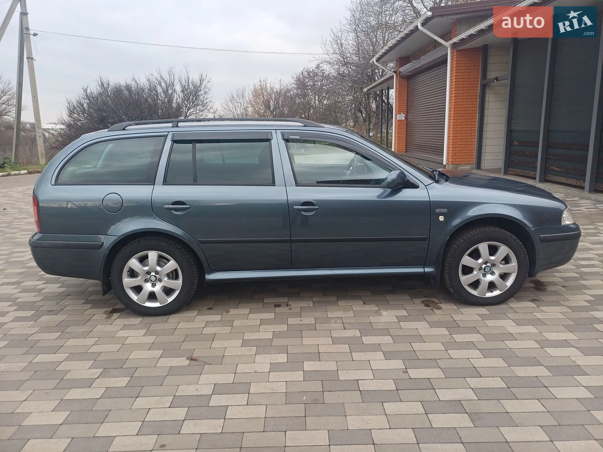 Skoda Octavia 2004 VIN TMBHX21U942886390 фото оголошення 2 з 17