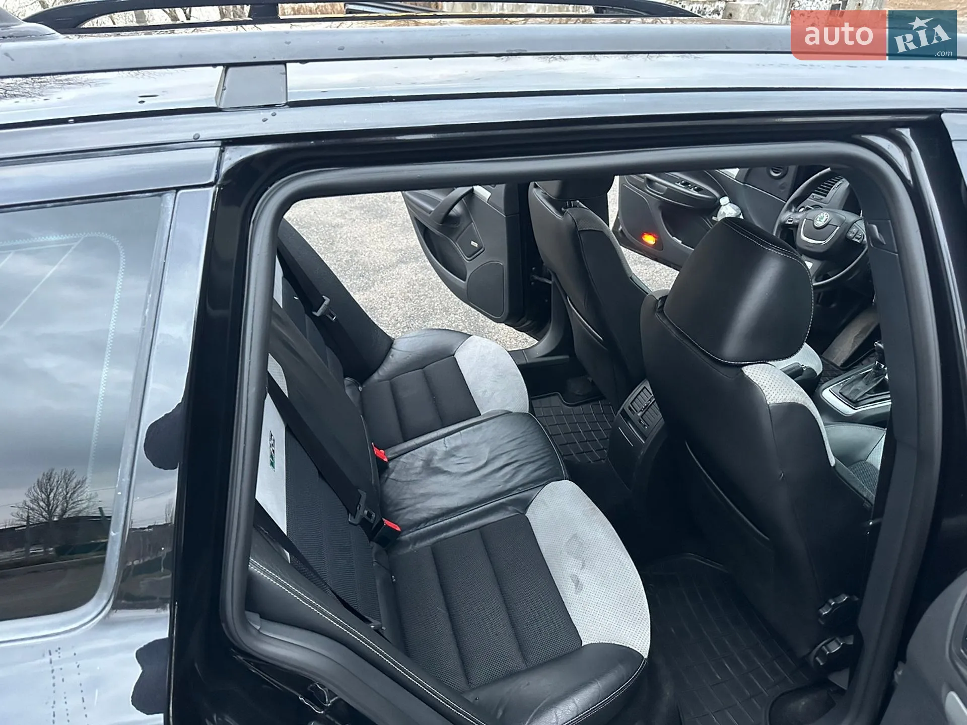 Skoda Octavia 2009 VIN TMBUH61Z4A2053008 фото оголошення 12 з 17