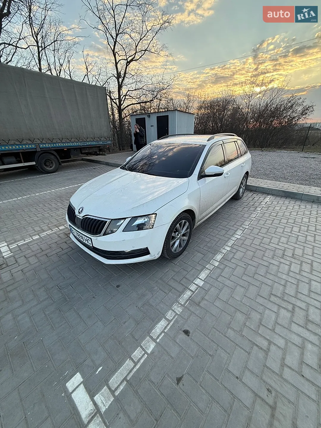 2017 Skoda Octavia - фото 1