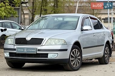 Лифтбек Skoda Octavia 2006 в Киеве