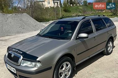 Универсал Skoda Octavia 2009 в Городке
