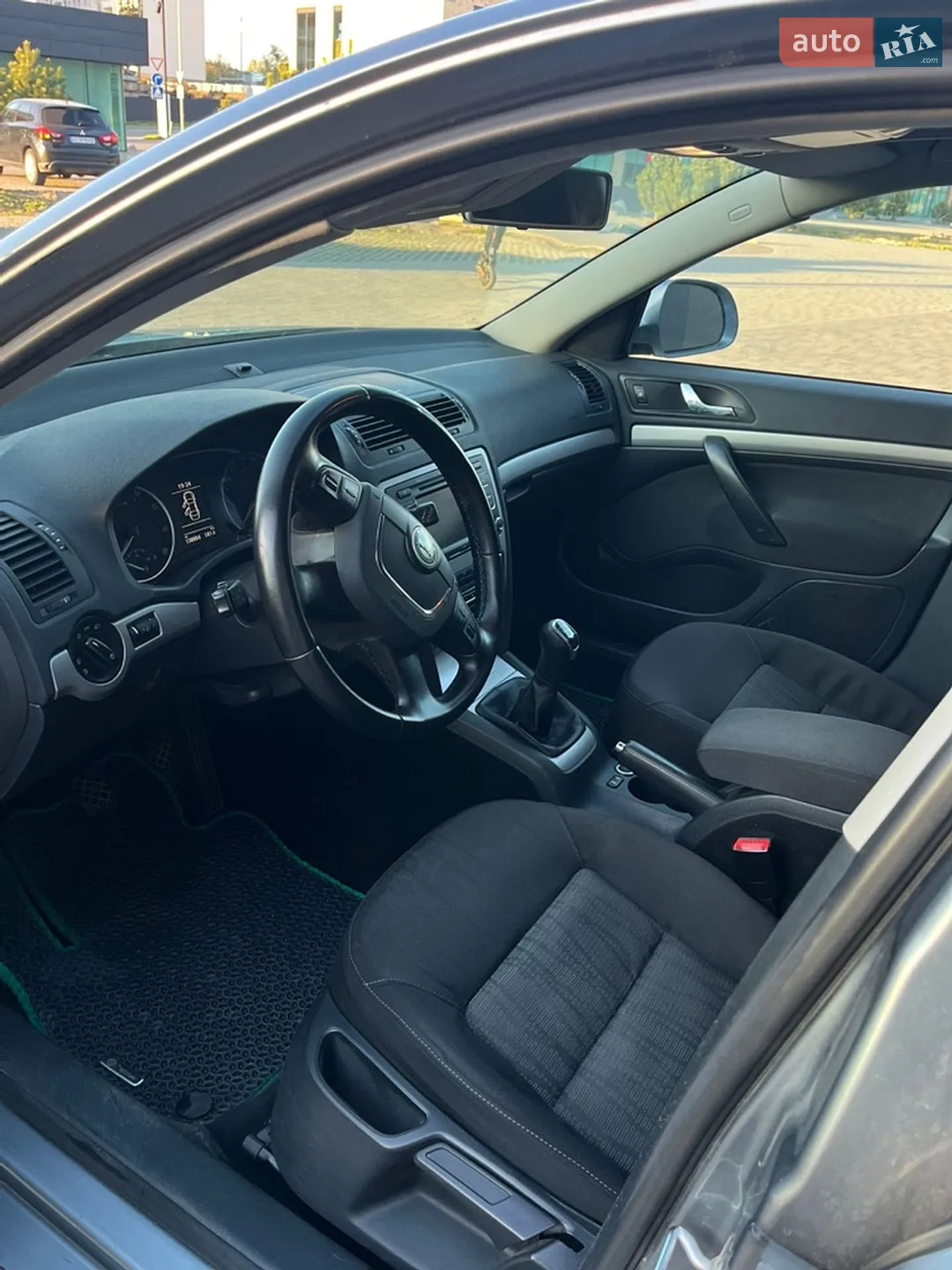 2012 Skoda Octavia - мініатюра 22