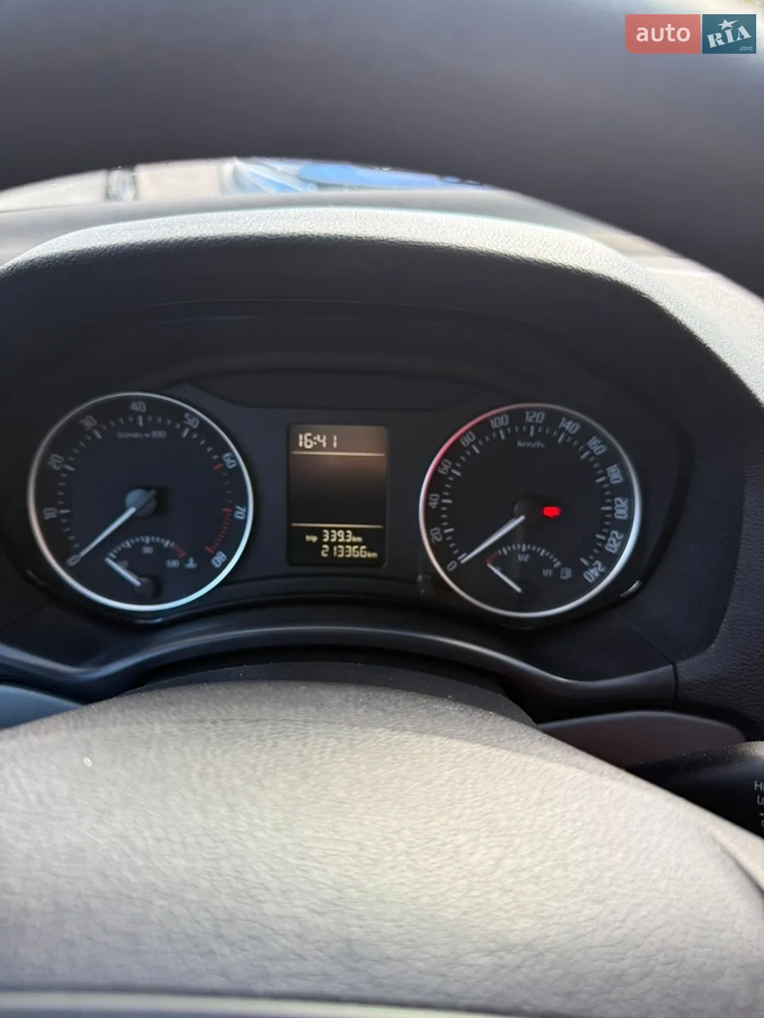 2010 Skoda Octavia - мініатюра 11