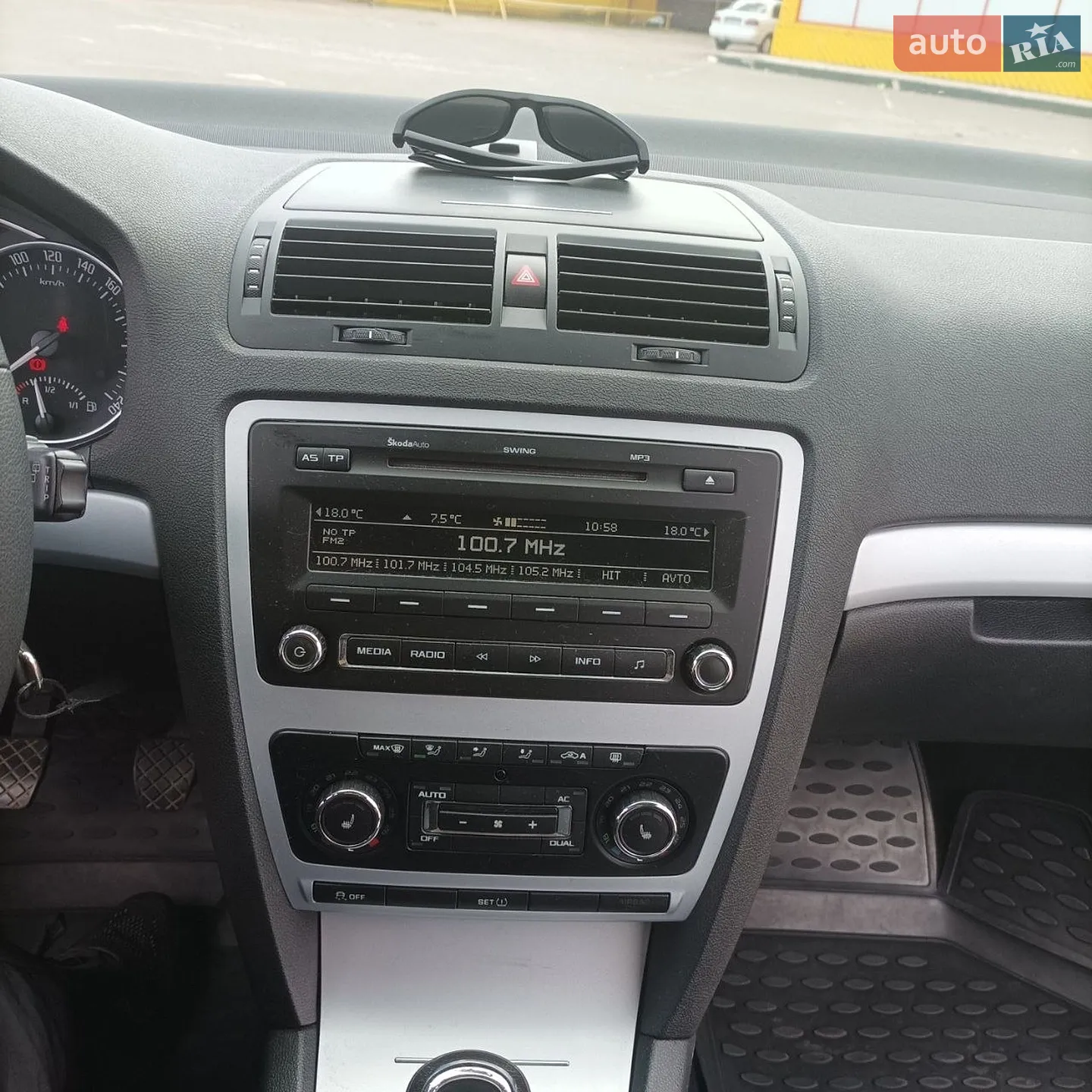 2011 Skoda Octavia - мініатюра 47