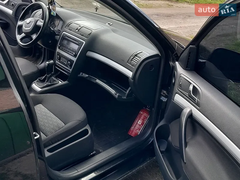 Skoda Octavia 2011 VIN TMBHT21Z6B8026402 фото оголошення 6 з 48