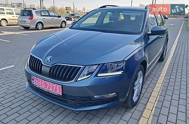 Універсал Skoda Octavia 2018 в Нововолинську