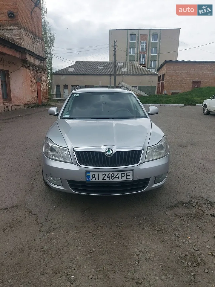 2010 Skoda Octavia - мініатюра 25