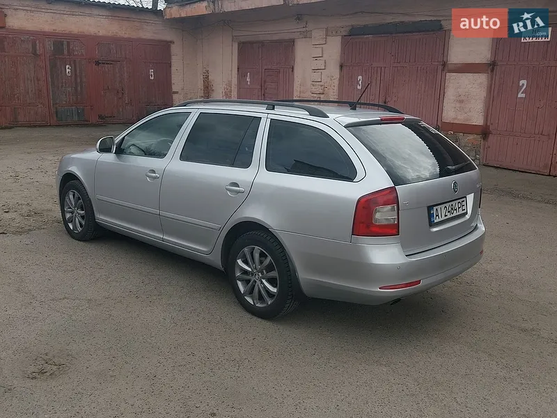 Skoda Octavia 2011 VIN TMBHT61Z6C2116483 фото оголошення 5 з 54