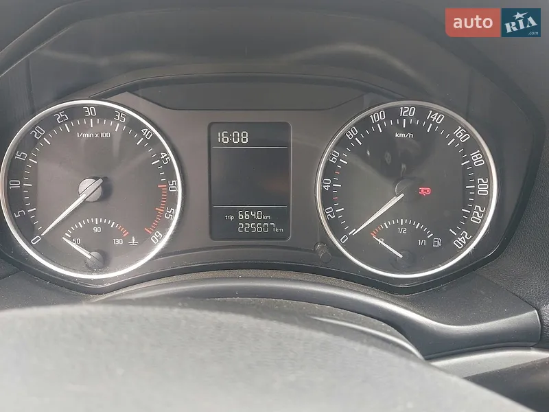 Skoda Octavia 2011 VIN TMBHT61Z6C2116483 фото оголошення 9 з 54