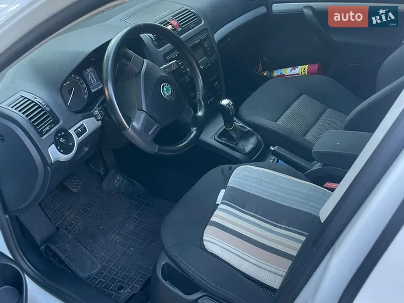 Skoda Octavia 2008 VIN TMBHK61Z382219581 фото оголошення 9 з 50