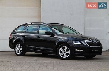 Універсал Skoda Octavia 2019 в Сарнах