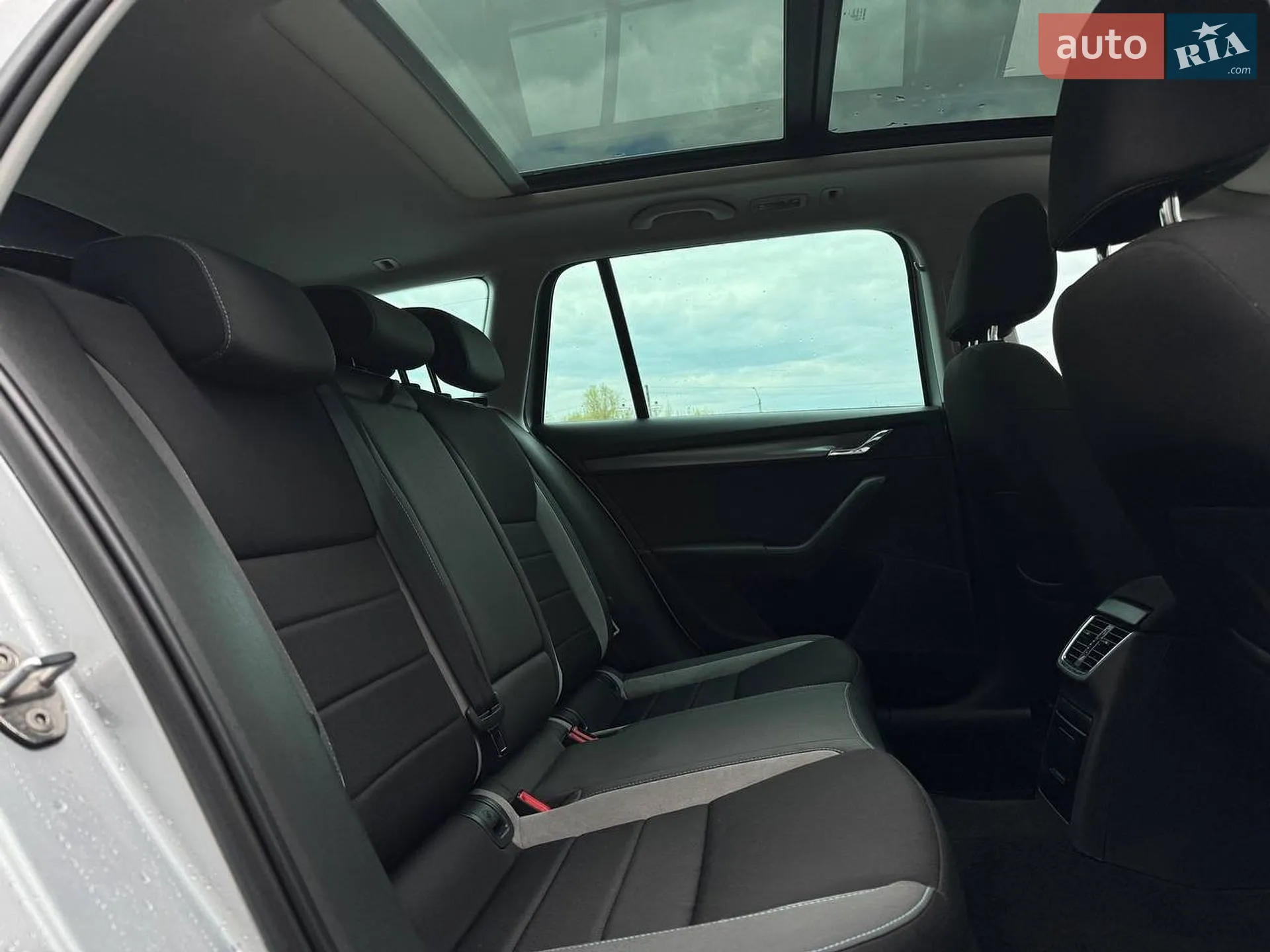 2016 Skoda Octavia - мініатюра 73
