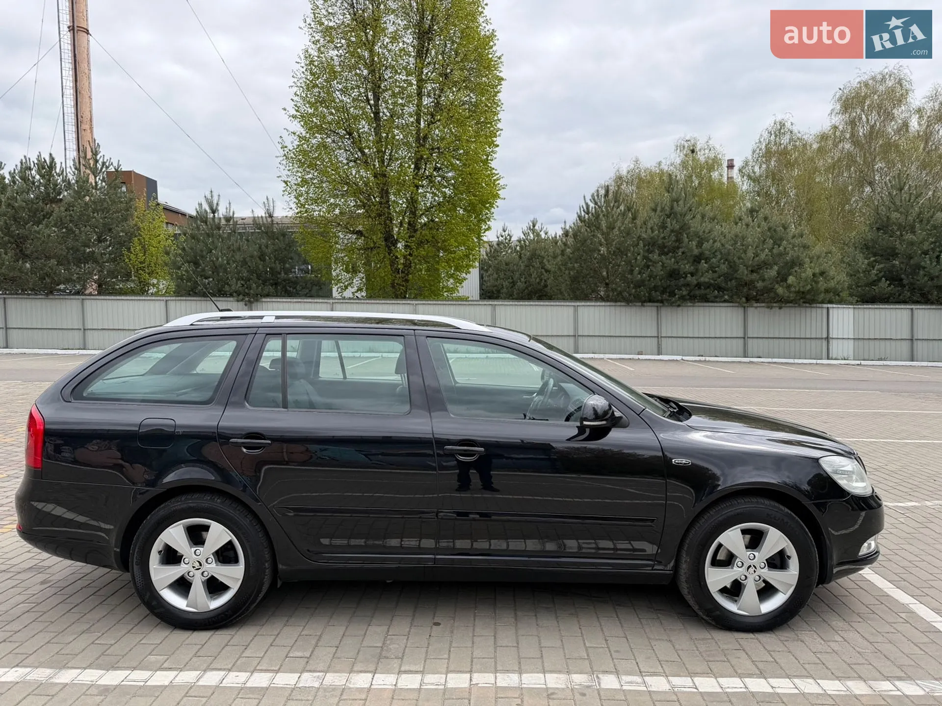 2010 Skoda Octavia - мініатюра 11