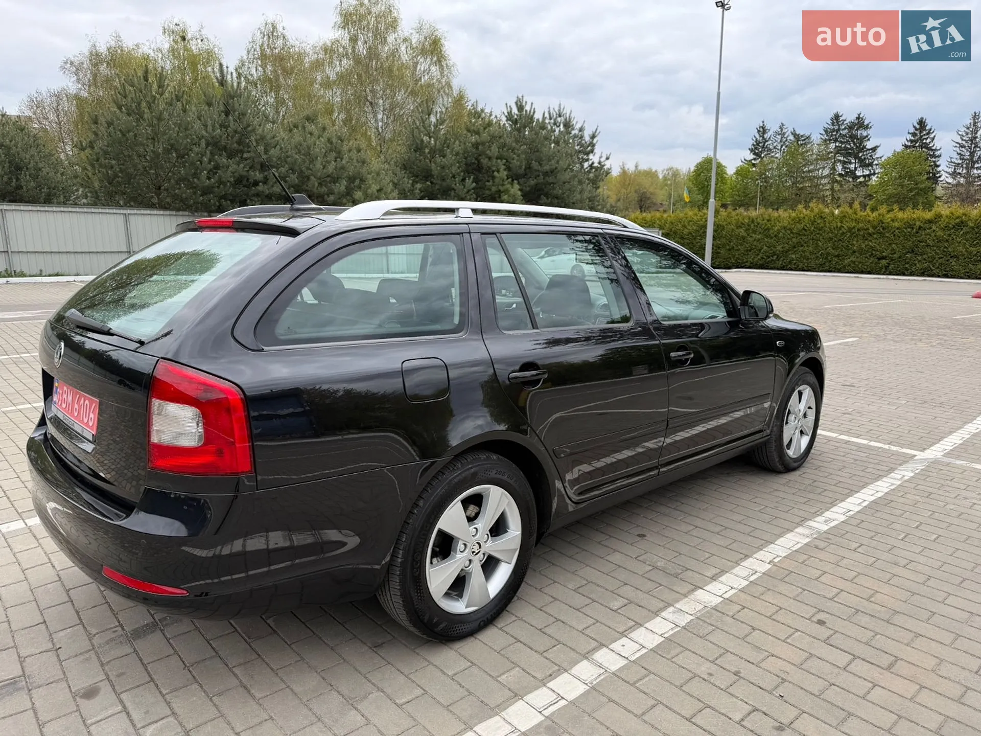 2010 Skoda Octavia - мініатюра 15