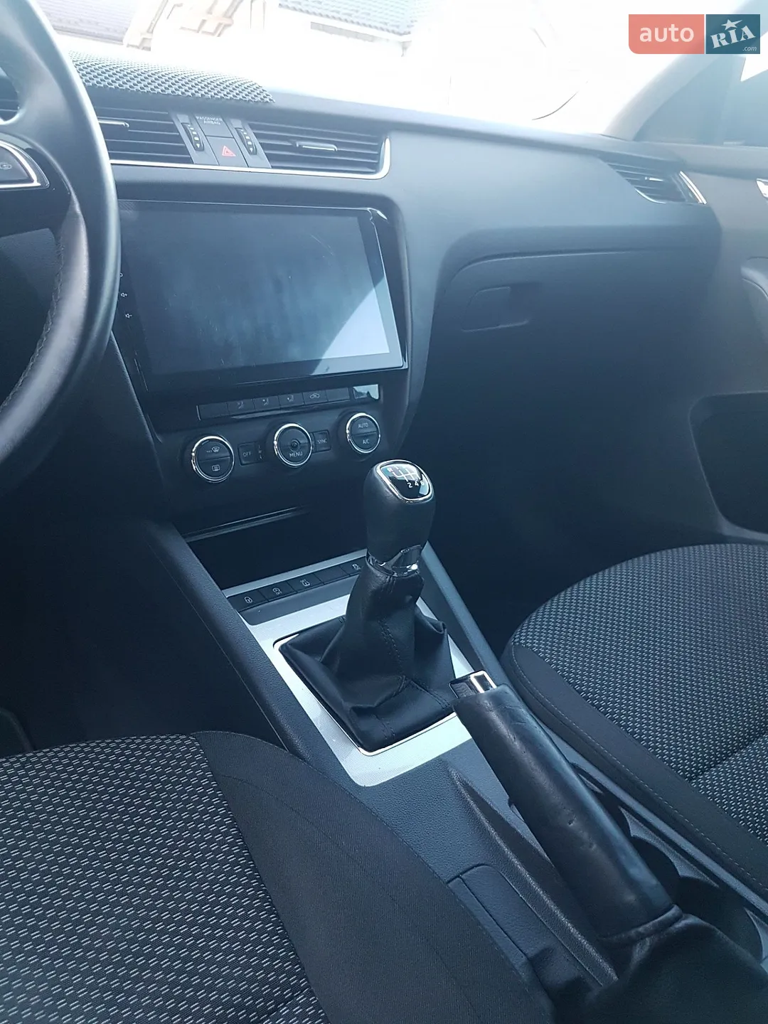 2016 Skoda Octavia - мініатюра 2