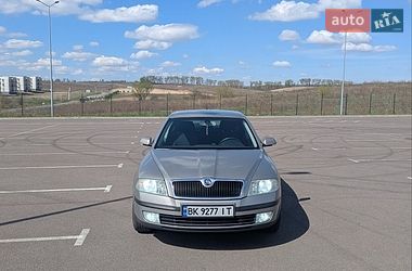 Лифтбек Skoda Octavia 2006 в Здолбунове