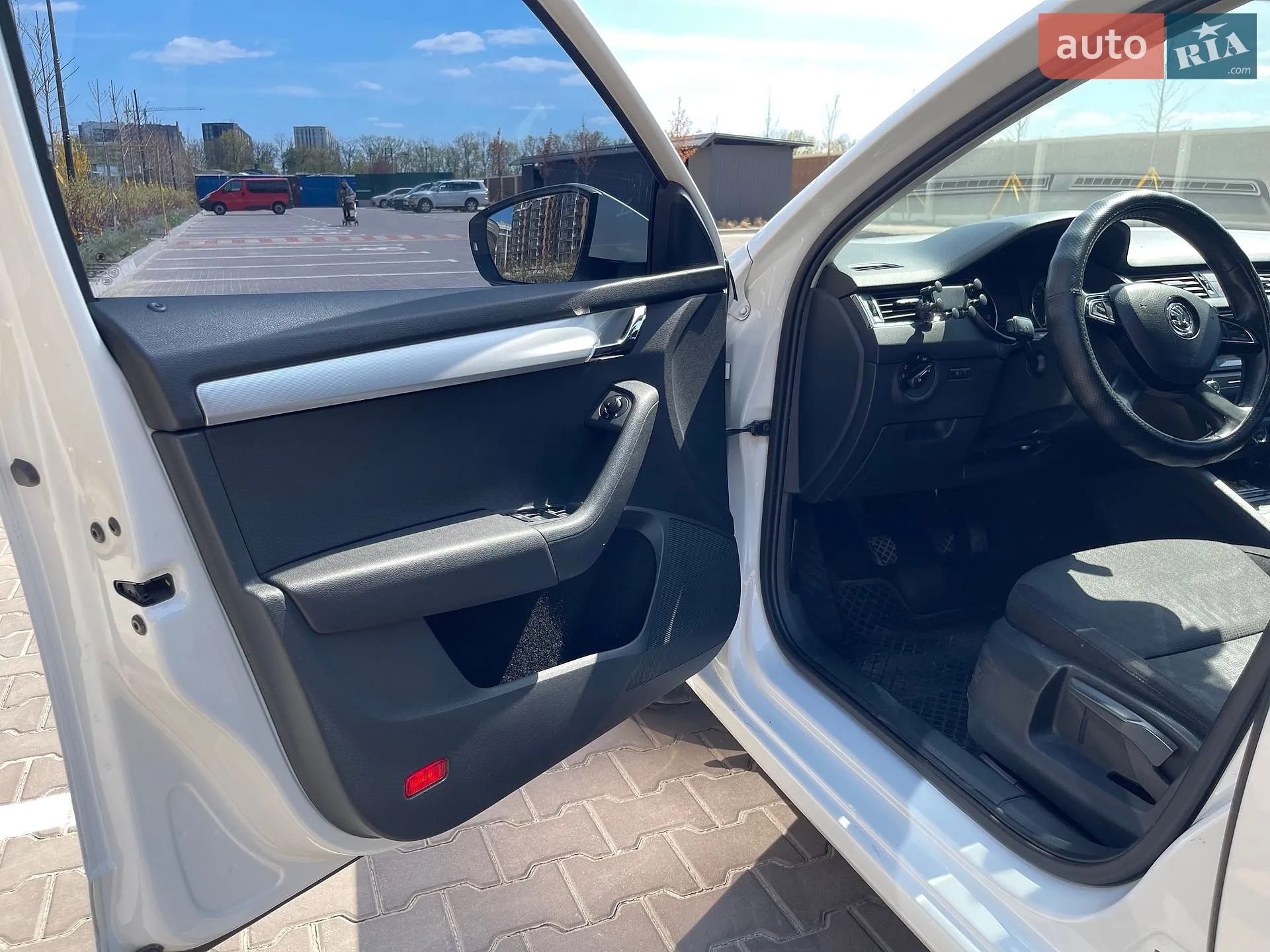 2015 Skoda Octavia - мініатюра 48