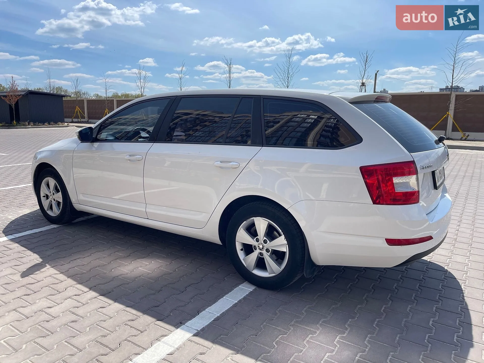 2015 Skoda Octavia - мініатюра 12
