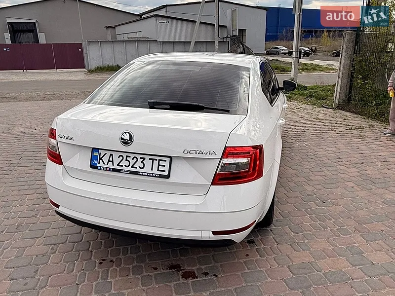 Skoda Octavia 2018 VIN TMBAG7NE4K0060928 фото оголошення 5 з 44