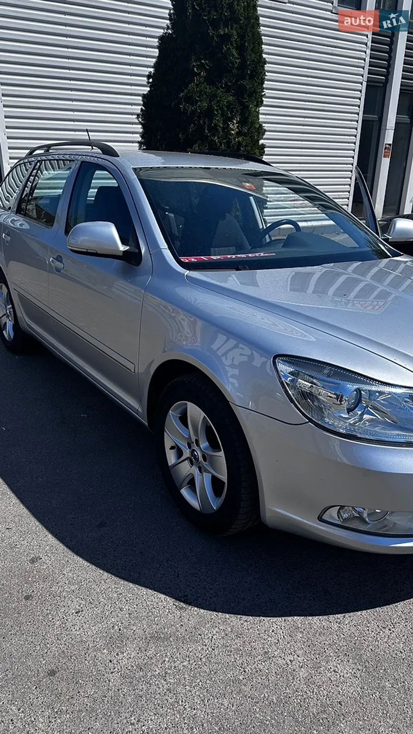 2011 Skoda Octavia - мініатюра 10