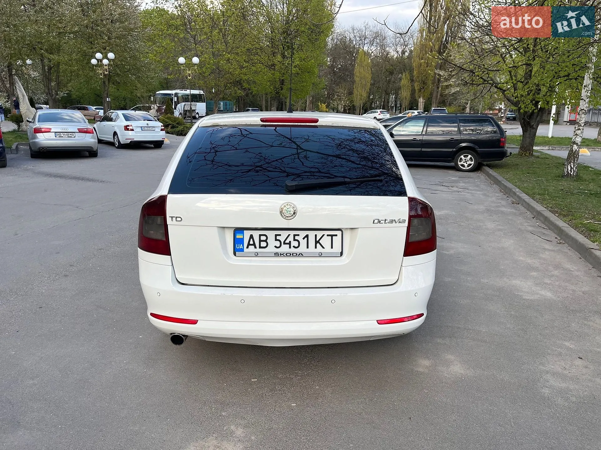 2010 Skoda Octavia - мініатюра 8