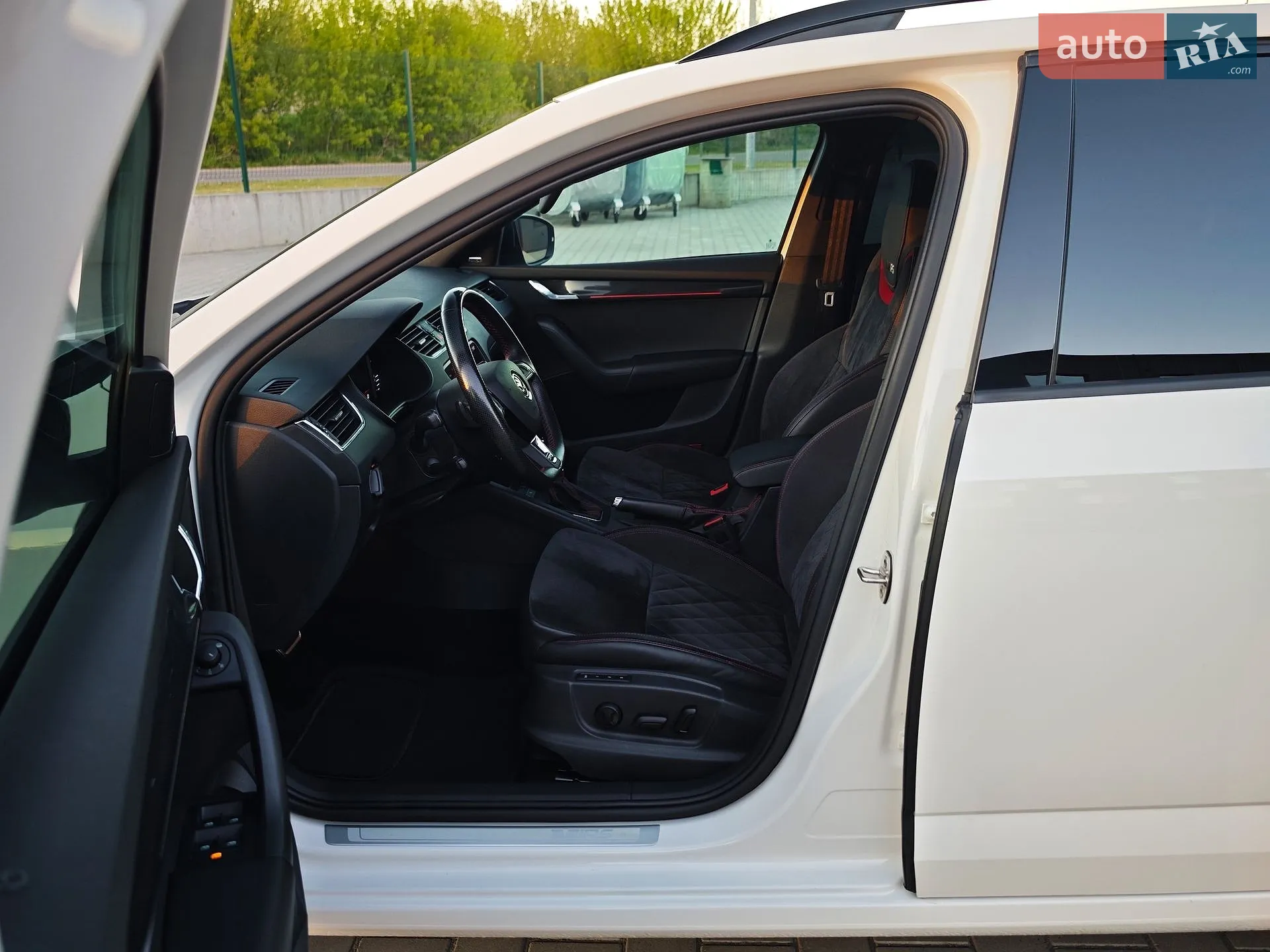 2019 Skoda Octavia - мініатюра 28