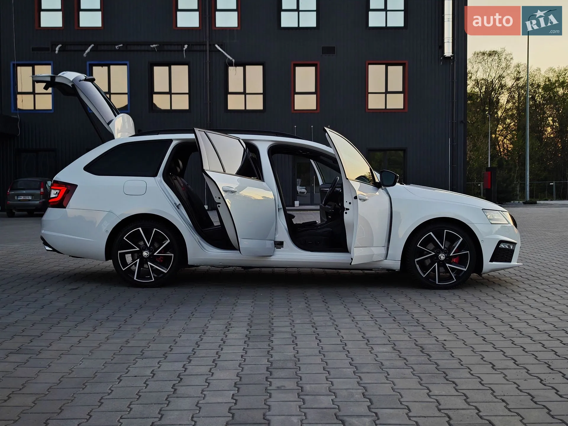 2019 Skoda Octavia - мініатюра 91